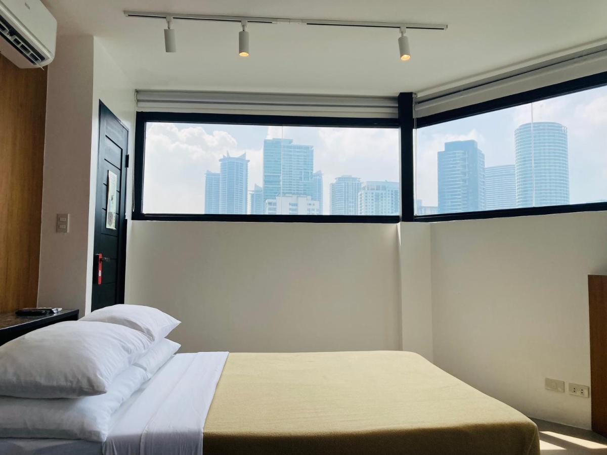 Gomez House Hotel Makati City Екстериор снимка