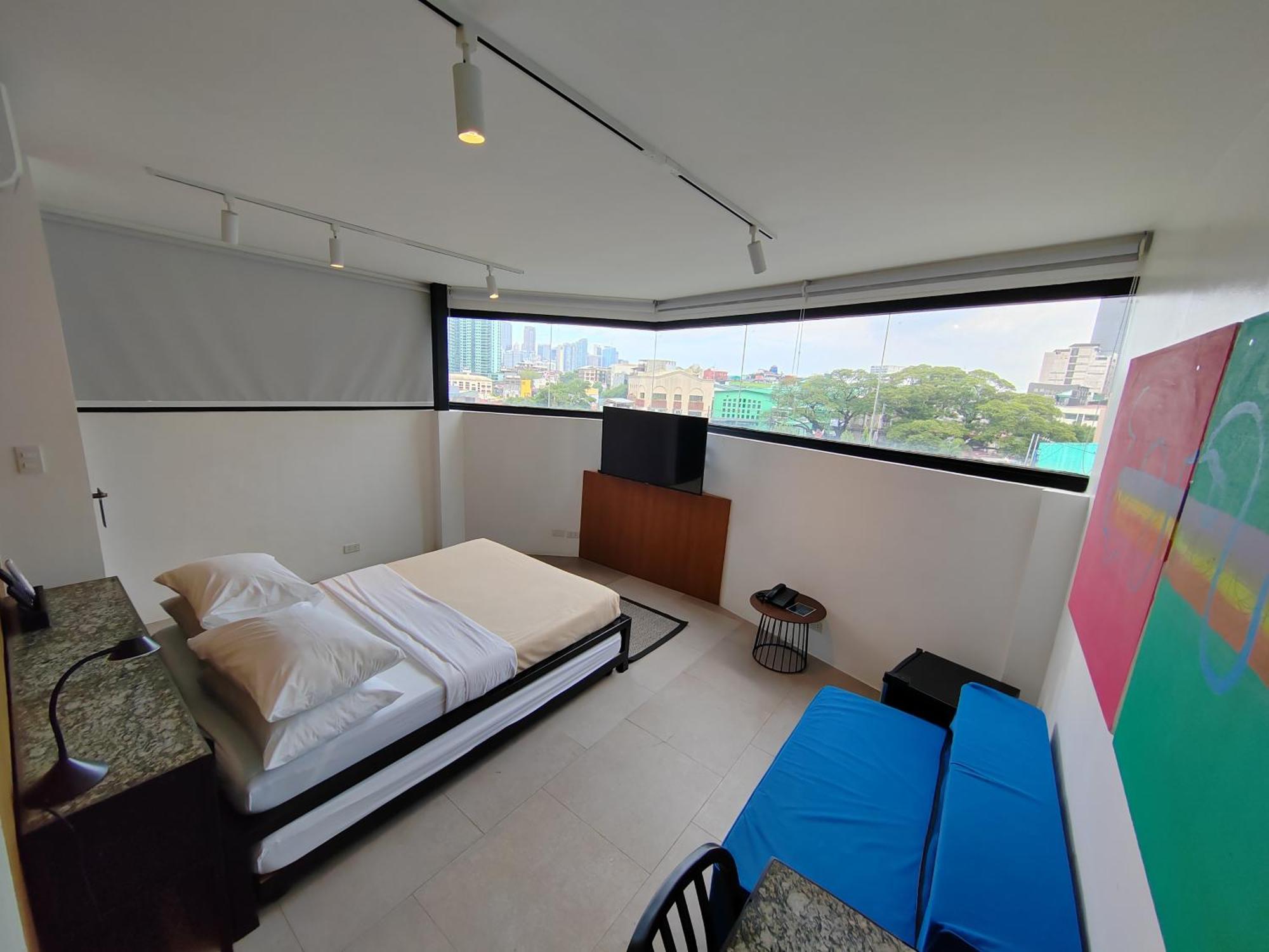Gomez House Hotel Makati City Екстериор снимка