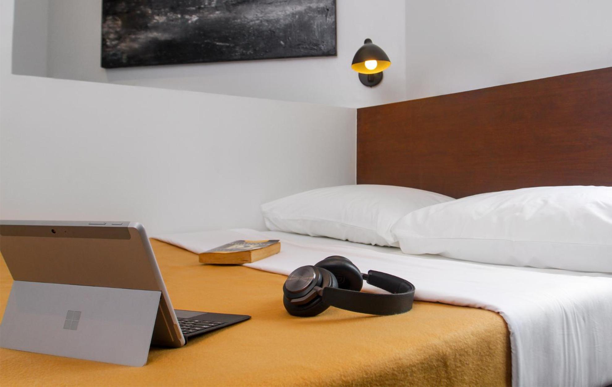 Gomez House Hotel Makati City Екстериор снимка